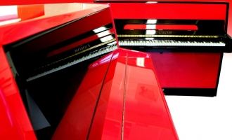 Piano O Toulouse rouge noir La Mi du Piano